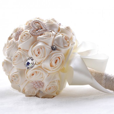 Ivory Color bride holding flowers with Galss Drill for Home Garden Party Wedding Decoration