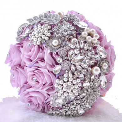 Lilac Crystal wedding bouquets Bridesmaids holding flowers with pearls